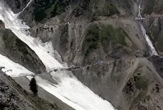 Zoji La Pass highway road conditions Srinagar Leh route